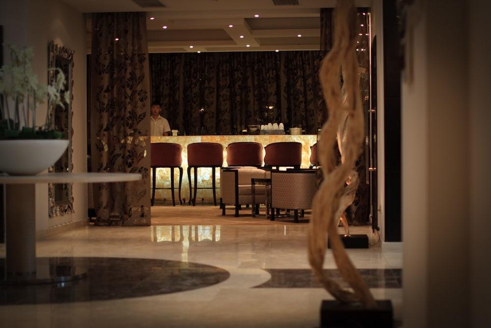 Donatello Boutique Hotel Almatı Dış mekan fotoğraf