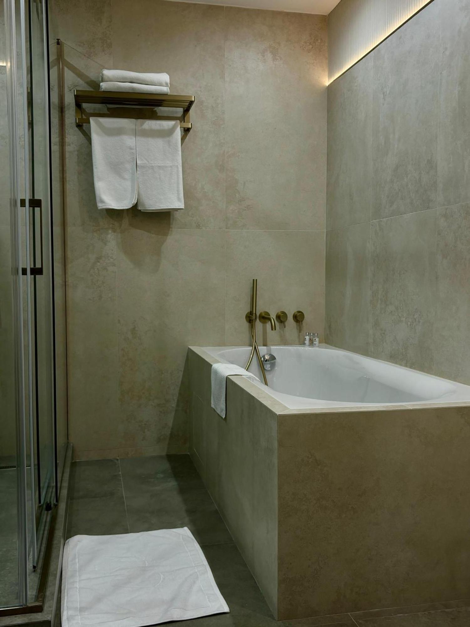 Donatello Boutique Hotel Almatı Dış mekan fotoğraf