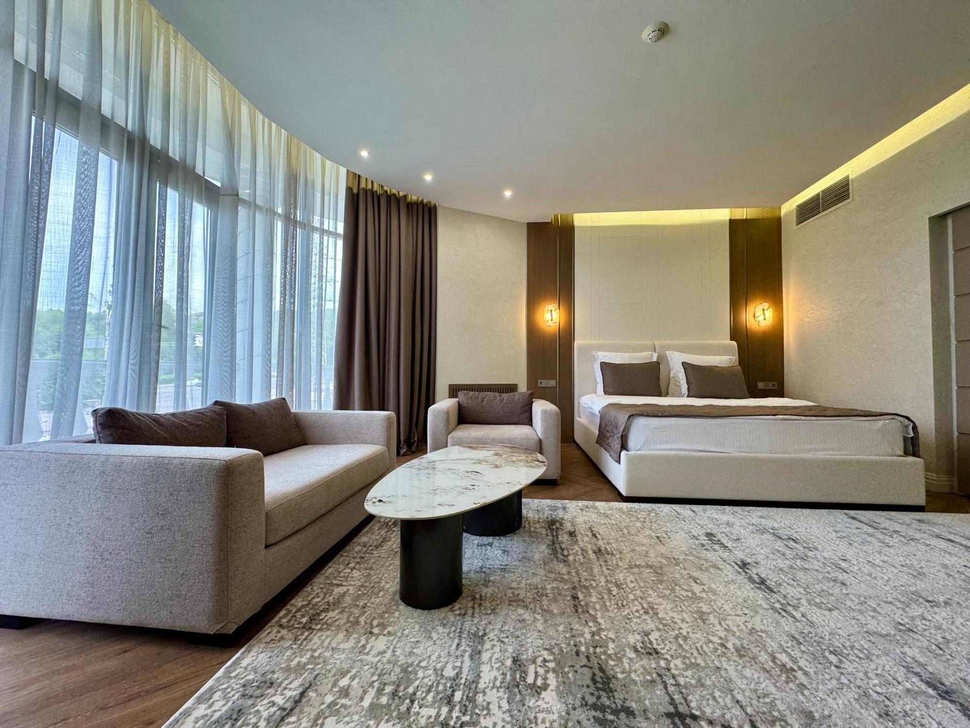 Donatello Boutique Hotel Almatı Dış mekan fotoğraf